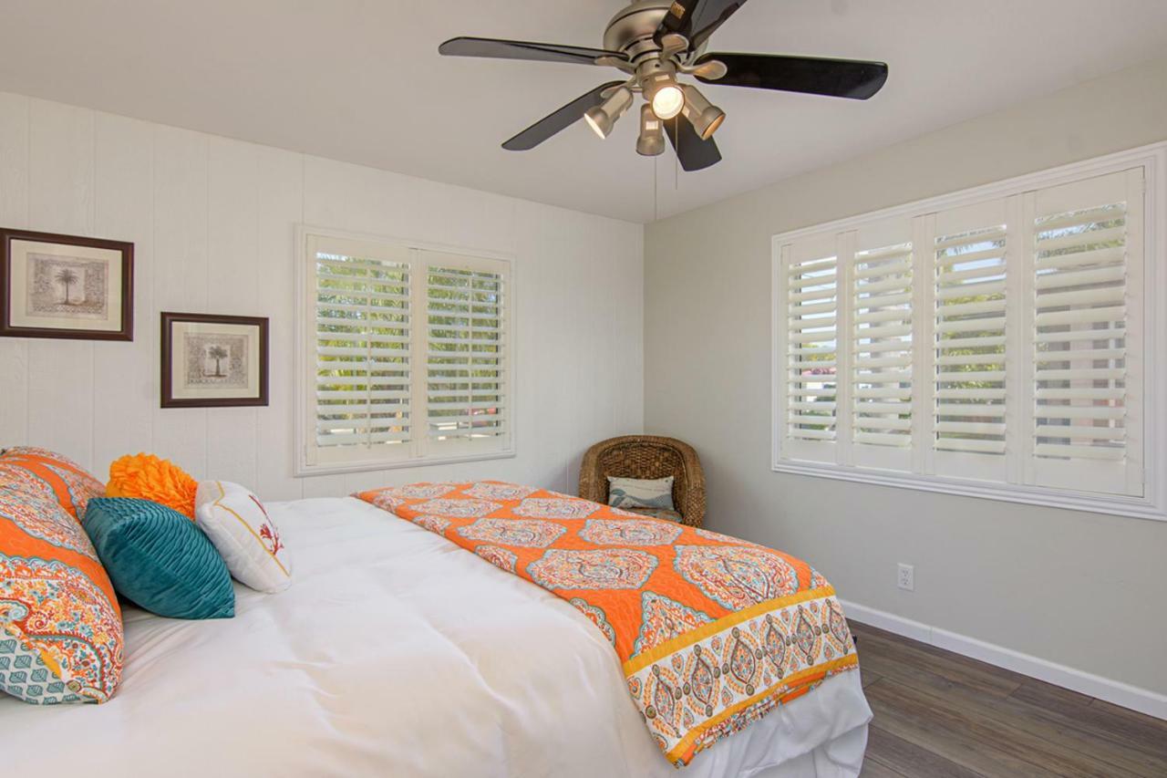 Ultimate Beach Bungalow - 1 Block From Beach - Huge Backyard Carlsbad Exterior photo